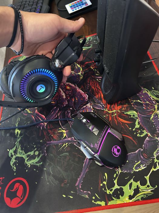 Set pentru calculator: mouse de gaming,casti de gaming, mousepad, boxe