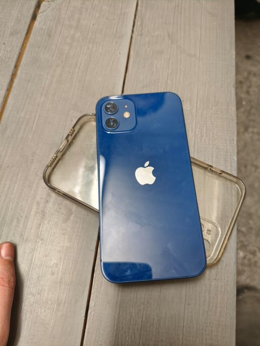 Продам айфон 12                 .