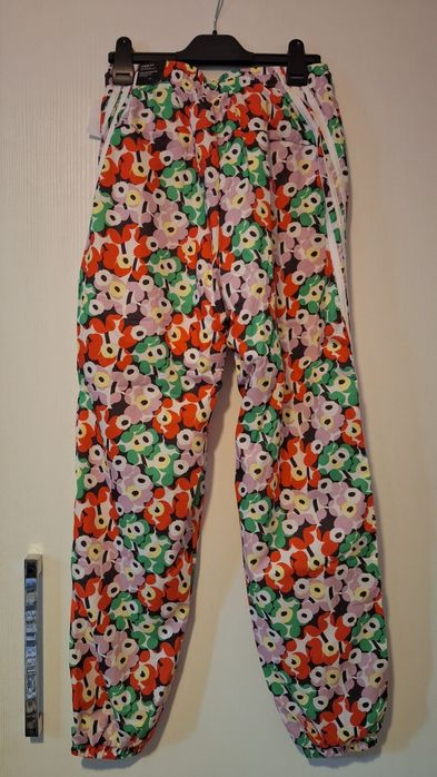 Дамско спортно долнище Adidas Marimekko XS