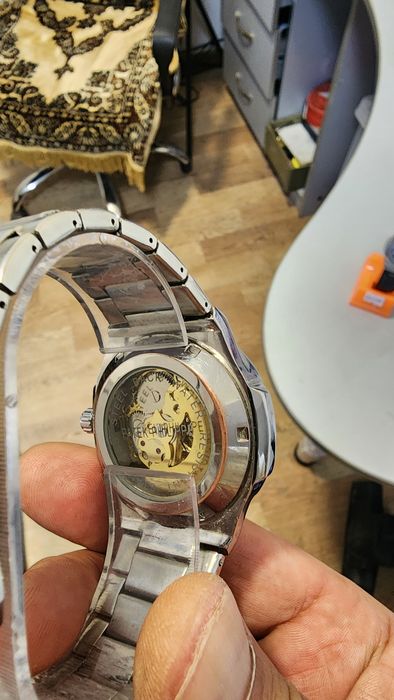 Продам японские часы PATEK PHILIPPE