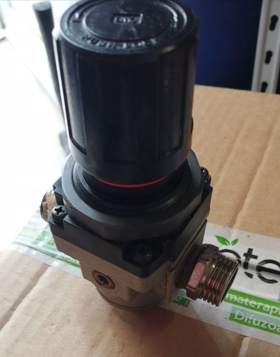 SMC EAR 3000 - 03 Pneumatic Regulator, Made in Japan