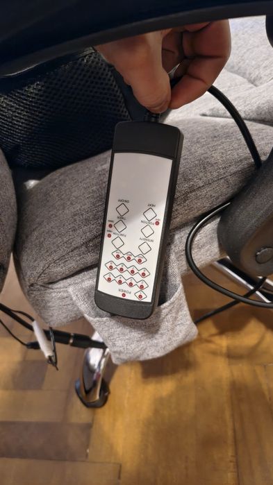 Scaun de birou cu masaj și încălzire