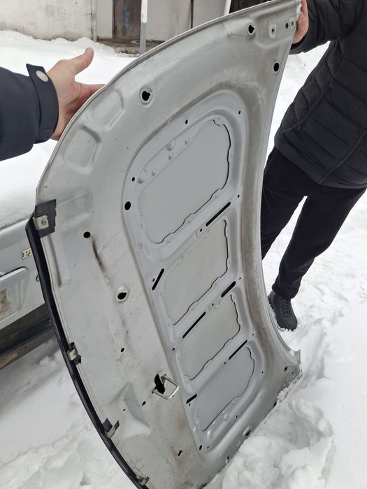 Капот 2021 года акцент оригинал