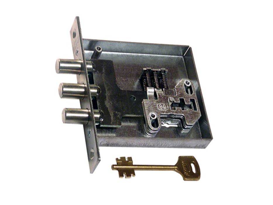 Как заменить сувальдный замок в металлической двери Как заменить сувальдный замок в металлической двери