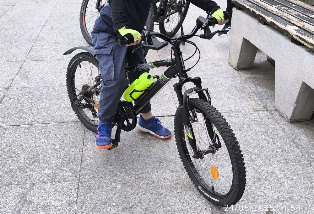 Bicicletă copii MTB ROCKRIDER ST500 20” + accesorii