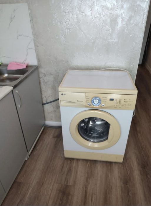 Продается 1 ком кв в отличном состояние