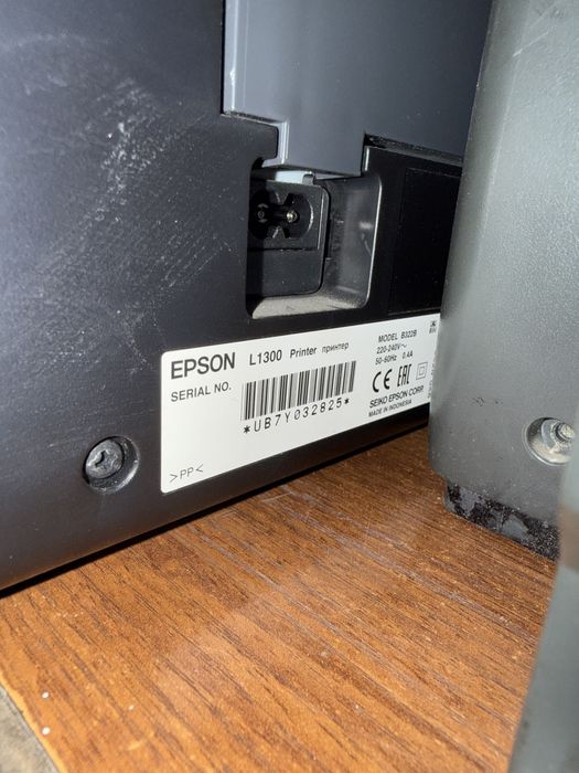 Epson L1300 A3 printer sotiladi Б/у