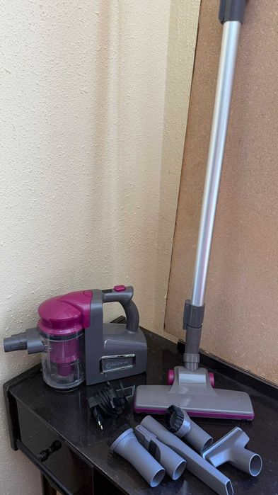 Aspirator vertical fără fir Starlyf Cordless VAC