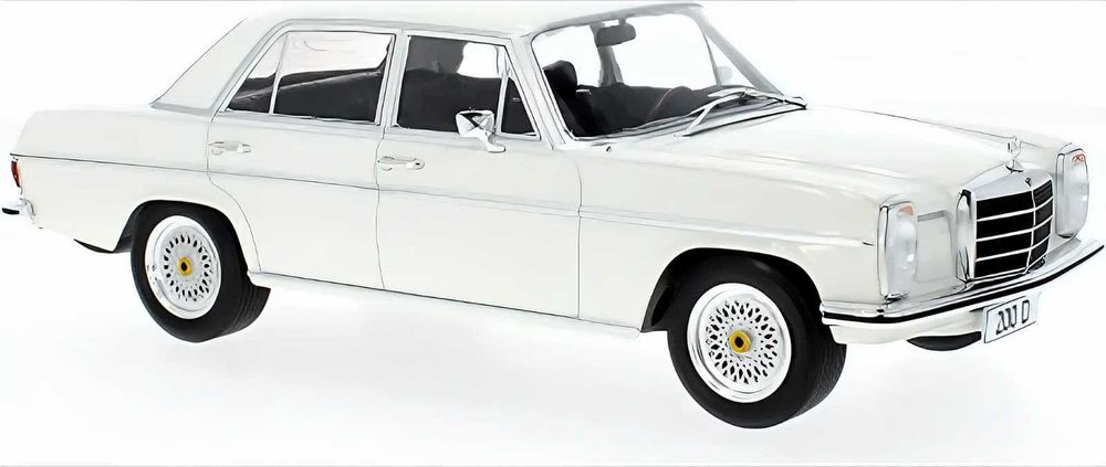 Macheta Mercedes-Benz 200 D (W115)1:18 MCG (Model Car Group)