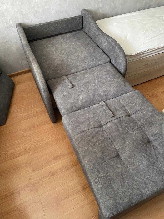 Кресло-кровать б/у