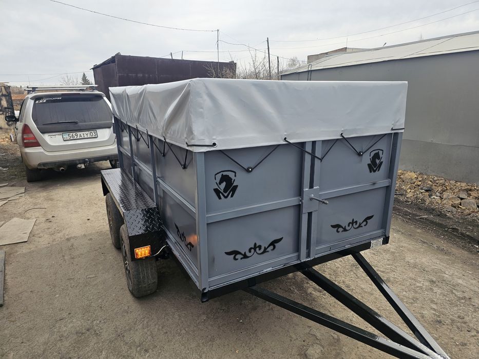 Продам прицеп коневоз