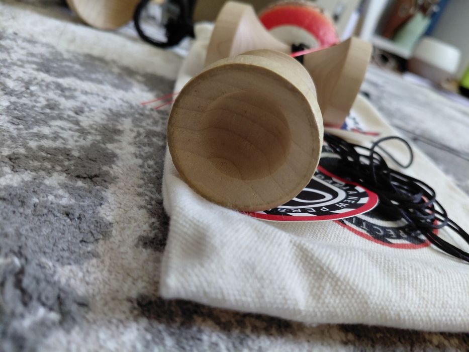 Kendama Dani mod V2 de vanzare