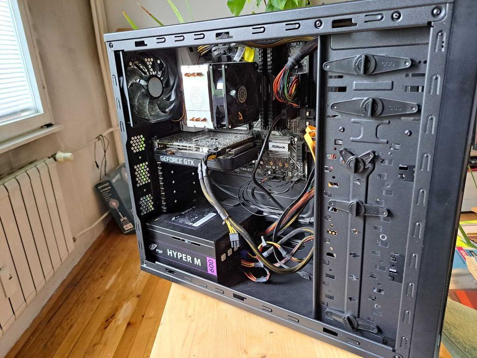 Геймърски компютър – GTX 1660 Ti 6GB / i5-7600K / 16GB RAM – Отлично състояние