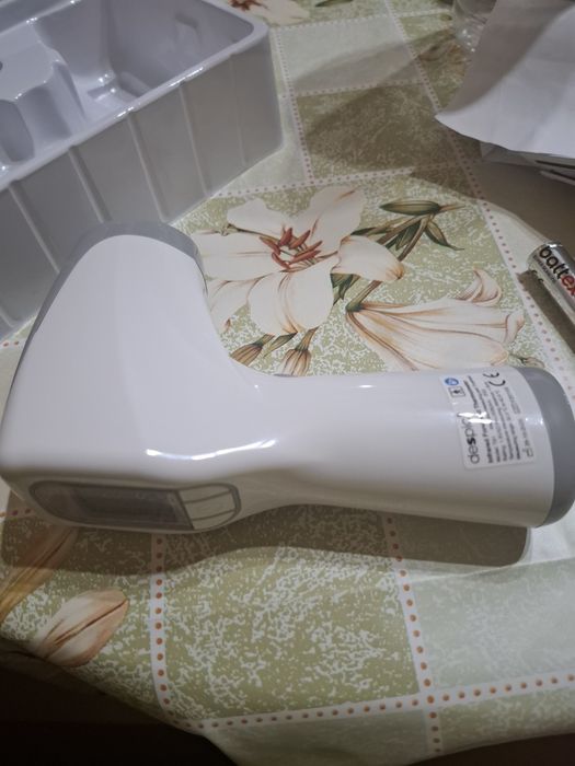 Безконтактен термометър