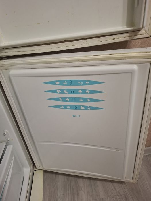 Продается Холодильник " Stinol " б/у