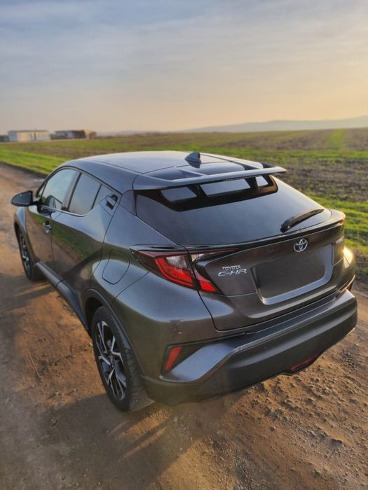 Toyota C-HR 1.8 hybrid Proprietar In Garantie Toyota.