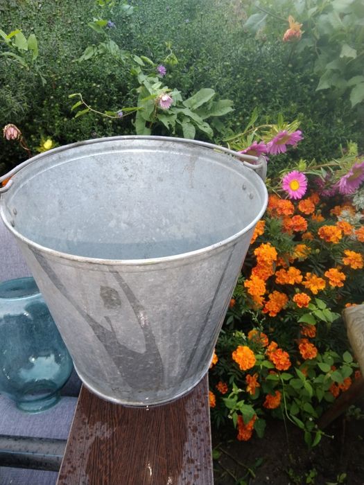 Продам флягу литров