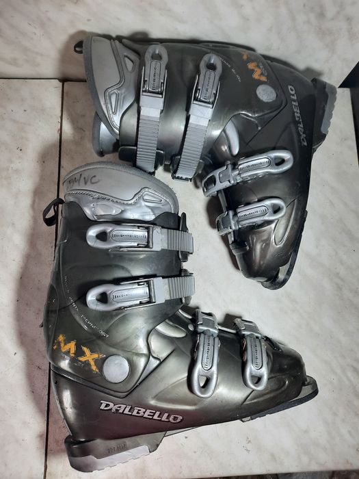 Clapari ski schi Dalbello mondo 26 corespunde mărimii 40