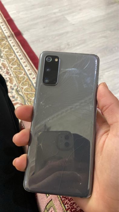 Самсунг с20.