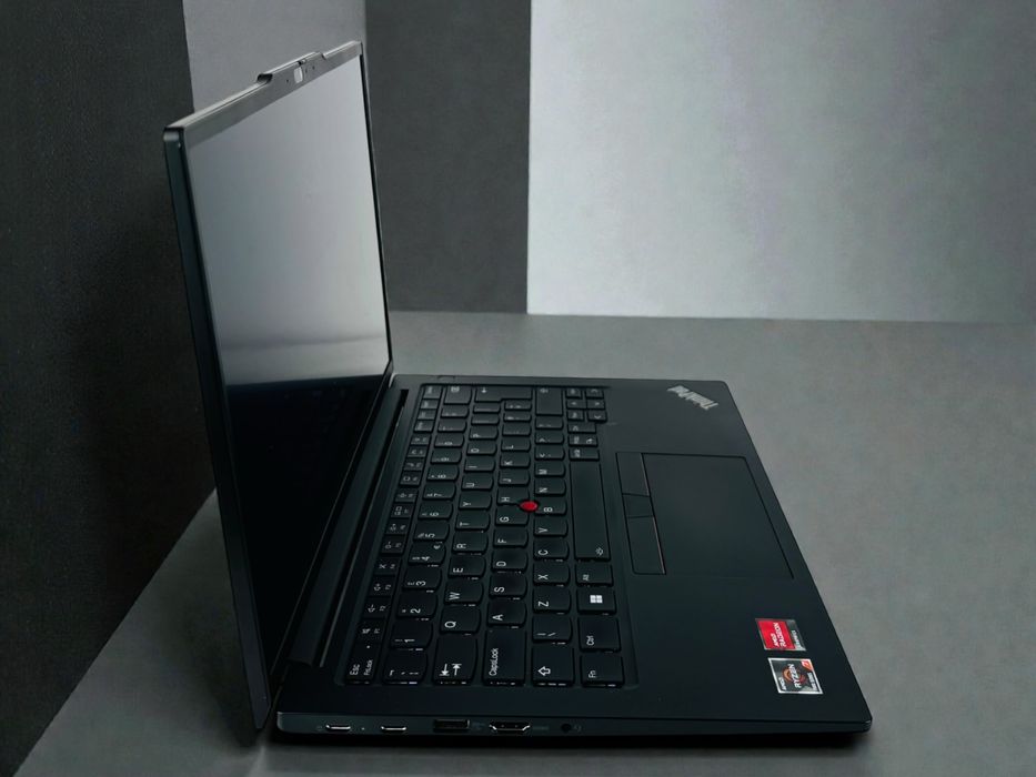 Лаптоп Lenovo ThinkPad E14 Gen 5 WUXGA Ryzen 7 16RAM 512GB AMD Radeon Гаранция!