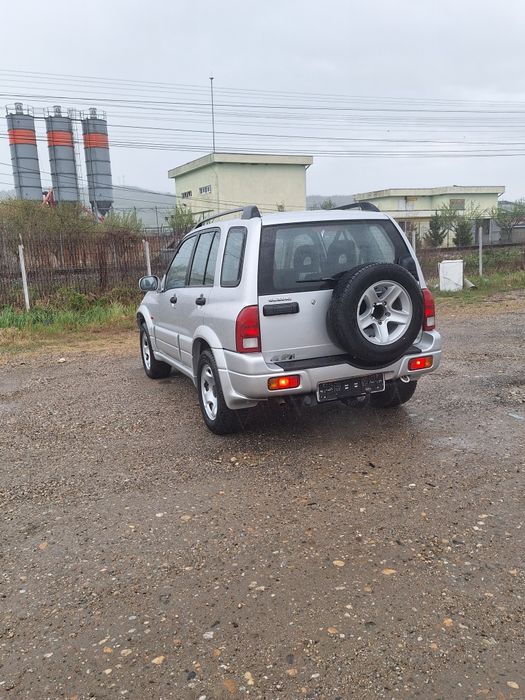Suzuki grand vitara 2.0 benzina 4x4 mic mare an 2006( nu jimny  samurai  vitara)