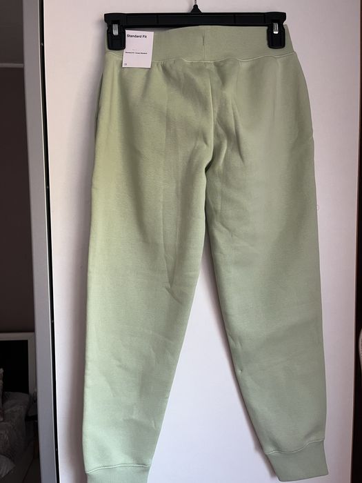 Долница на Nike нова