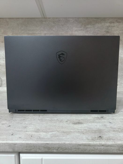 Ноутбуе игровой MSI