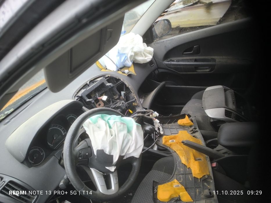 Киа Сиид 2012година за части