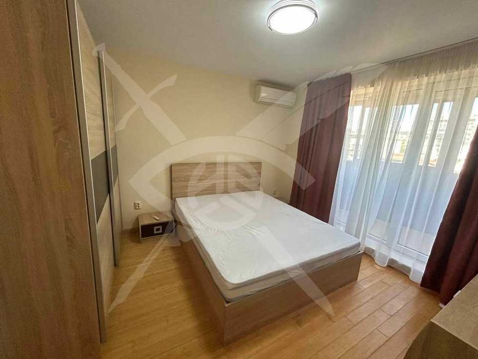 Дава се под наем Двустаен апартамент в Варна, Център - 60 кв.м за 600 € - Снимка #2