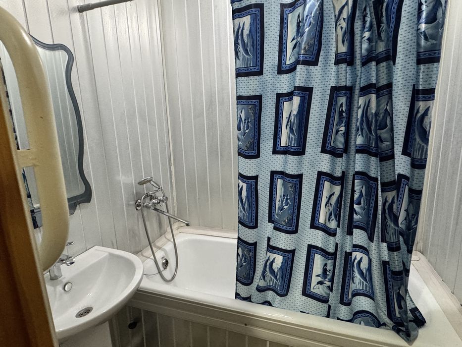 Госпиталка 1 переделанная в 2х комнатную квартира сдаётся!