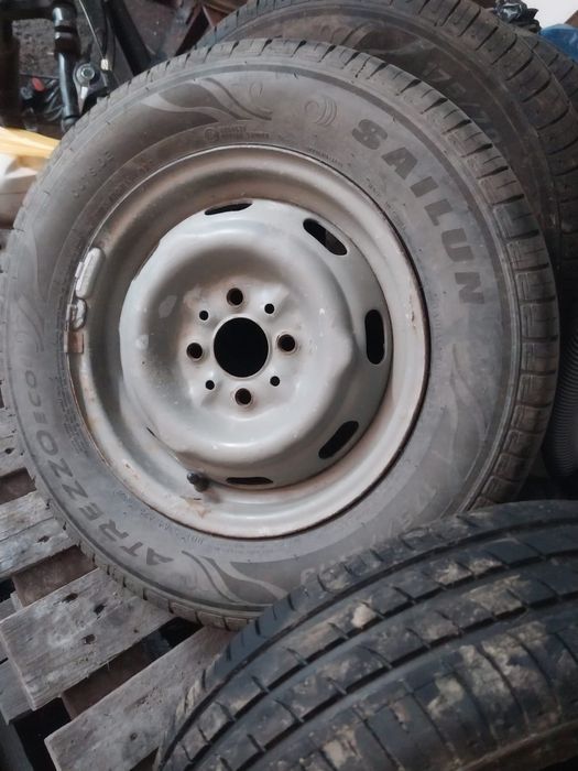 Продам покрышки 4 штук