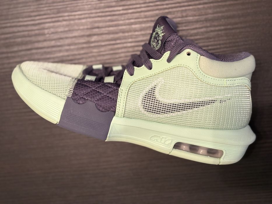 Pantofi/ghete baschet Nike Lebron Witness VIII