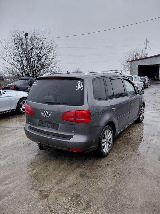 Dezmembrez touran 1.6 tdi euro 5 cod motor CAY
