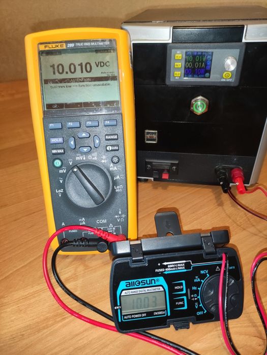 Регулируемый блок питания