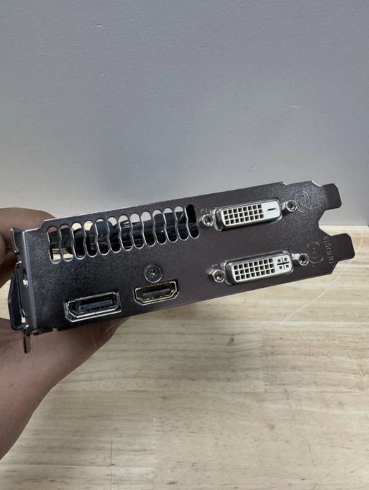 Видеокарты gtx 680 2gb  gtx 770 2gb