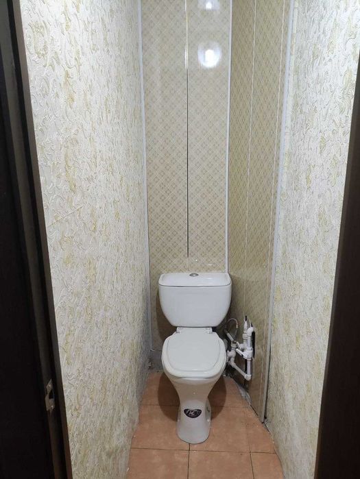 1 комнатная квартира , в кирпичном доме на 2 этаже