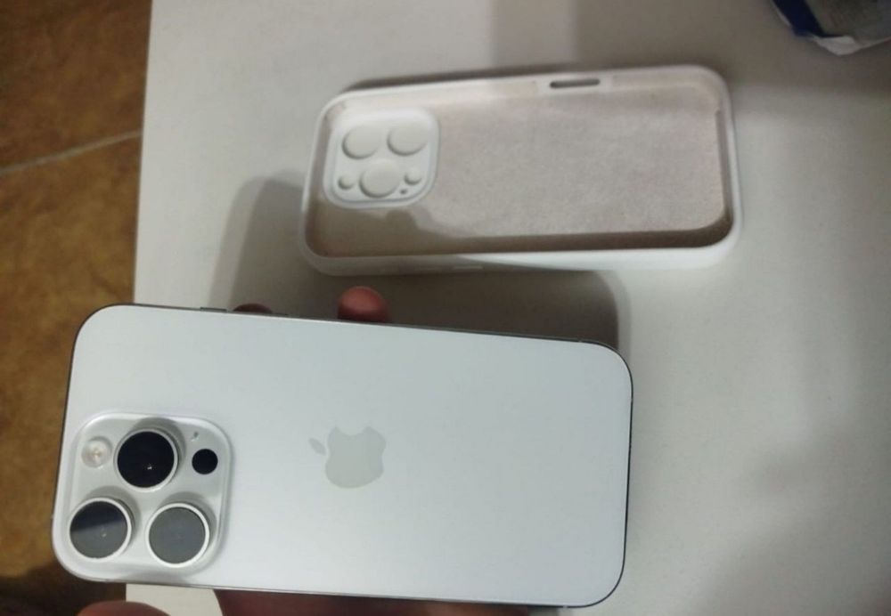 Продам айфон 16 про, на 512 гб