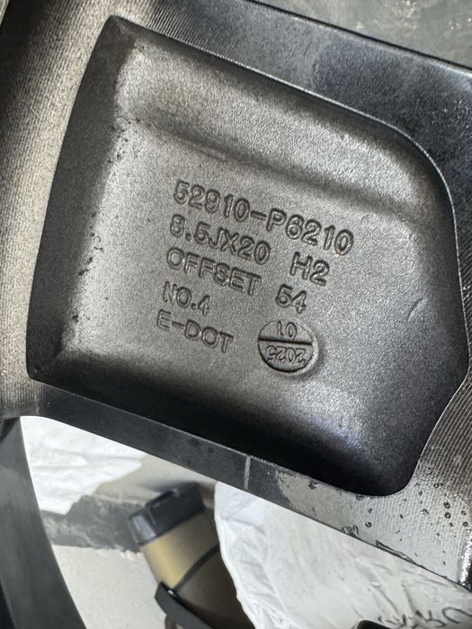 Оригинальные Диски с резиной