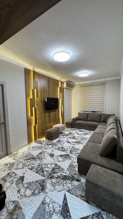 Квартира сотилади 5 хона ( узимники)