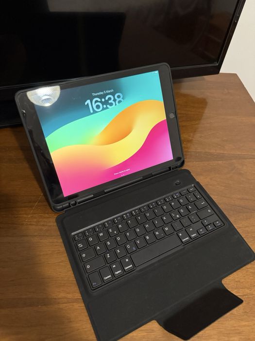 Vand iPad 10.9” Generatia 9 64Gb Space Grey