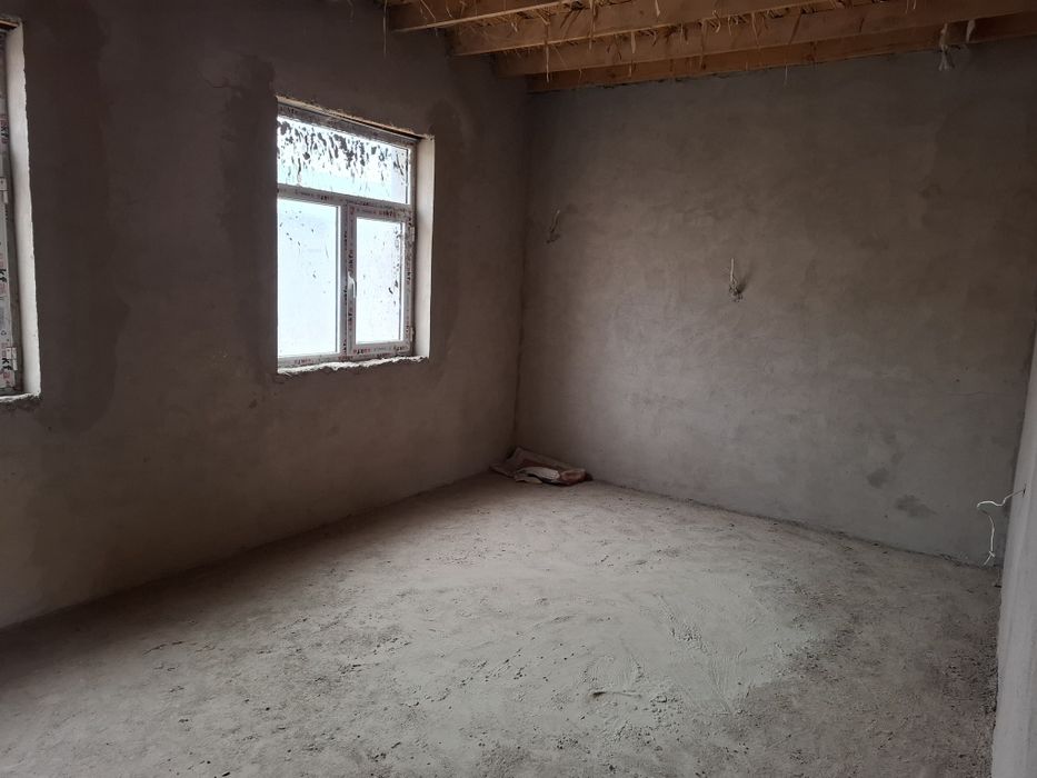 Срочно 4 сотихли ер 3 хона ва 1 катта фоеси билан сот