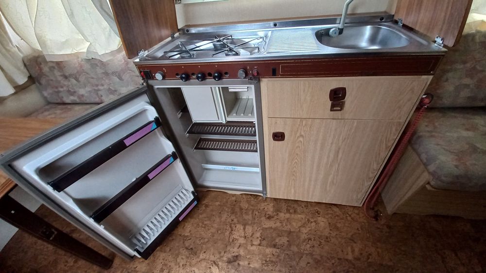 Каравана Chateau 380