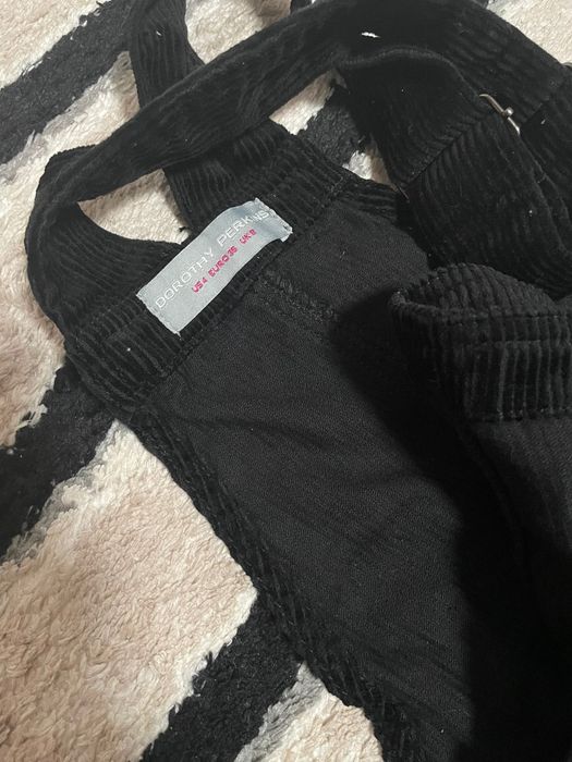 Sarafsn dama + tricou Bershka