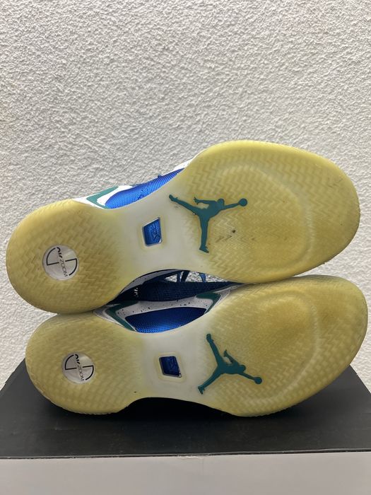 Маратонки Jordan номер 46