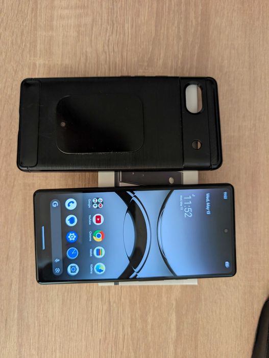 Google Pixel 6a - se vinde cu cutie si husa