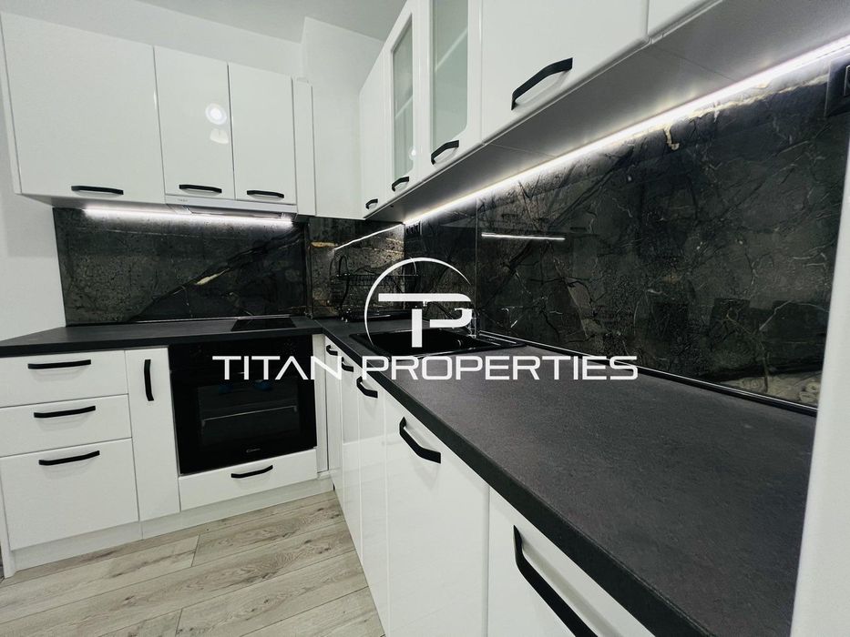 Дава се под наем Двустаен апартамент в Бургас, Славейков - 75 кв.м за 714 € - Снимка #1