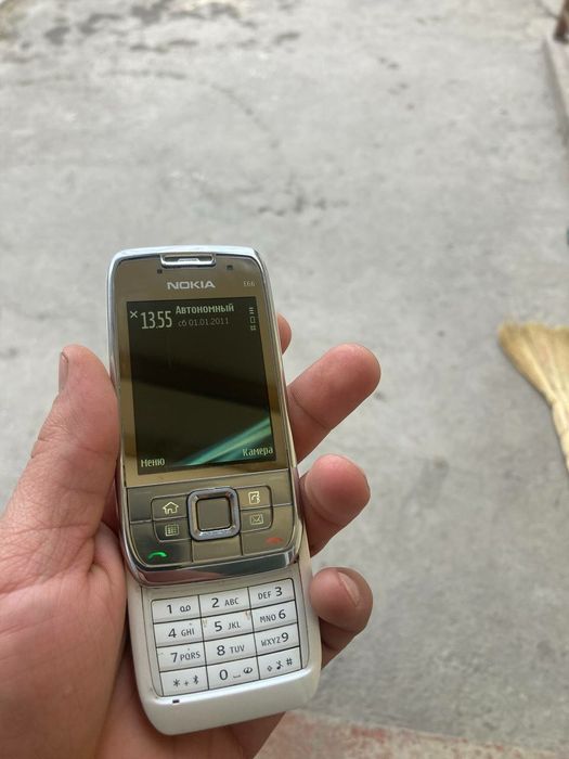 Nokia E66 ideal holatda