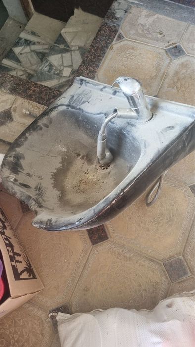 За все 700 тысяч