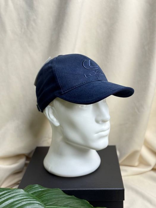 Мужская кепка с логотипом Lexus