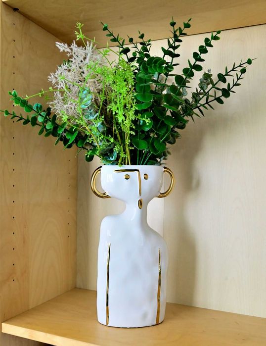 Vaza Face cu buchet de plante verzi ceramica alba-aurii inaltime 32cm Idee Cadou